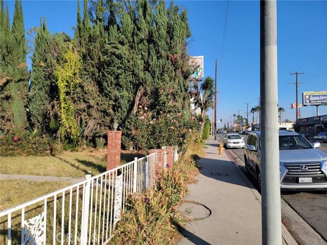 Northridge, CA 91325,17337 Saticoy ST