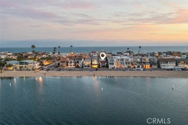 Newport Beach, CA 92663,1811 W Bay AVE