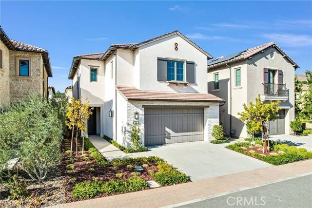 Irvine, CA 92602,211 Fiore