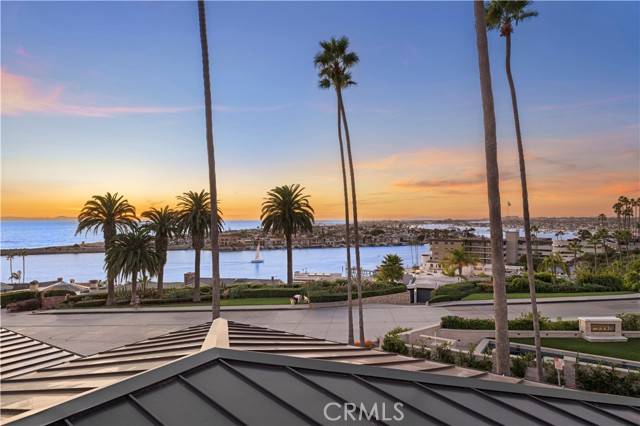 Corona Del Mar, CA 92625,212 Goldenrod AVE