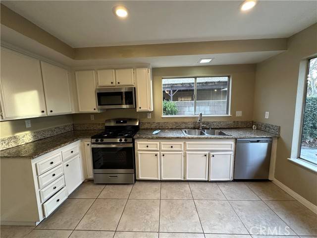 Chino, CA 91710,13564 Daisy LN