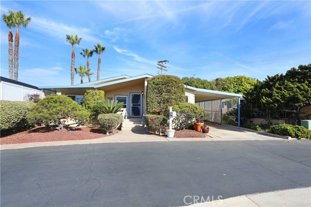 Carlsbad, CA 92011,6496 Friendly PL 7T