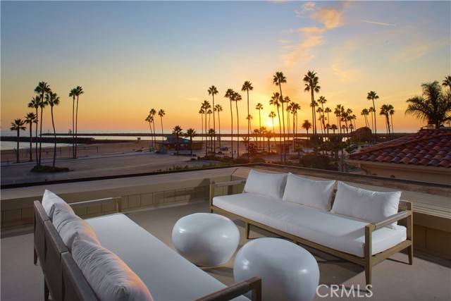 Corona Del Mar, CA 92625,3024 Breakers DR