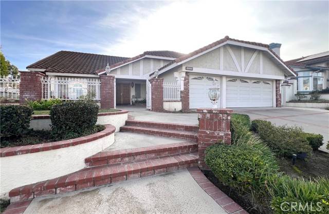 Yorba Linda, CA 92887,20450 Via Canarias