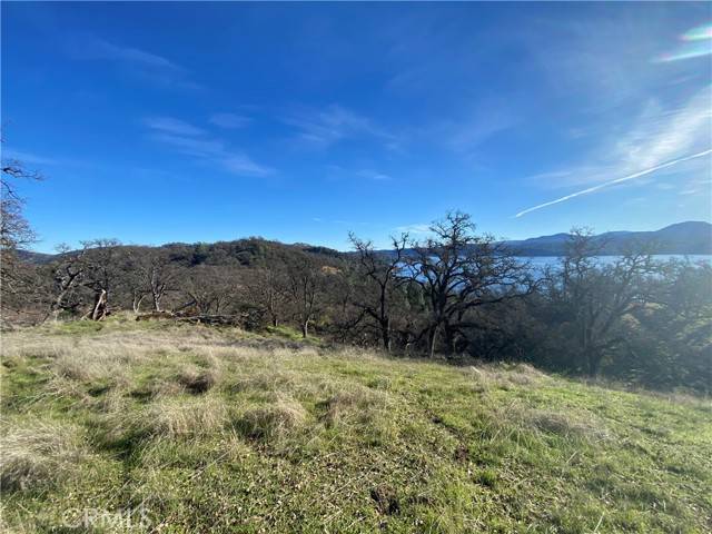 Clearlake, CA 95422,10697 Crestview DR