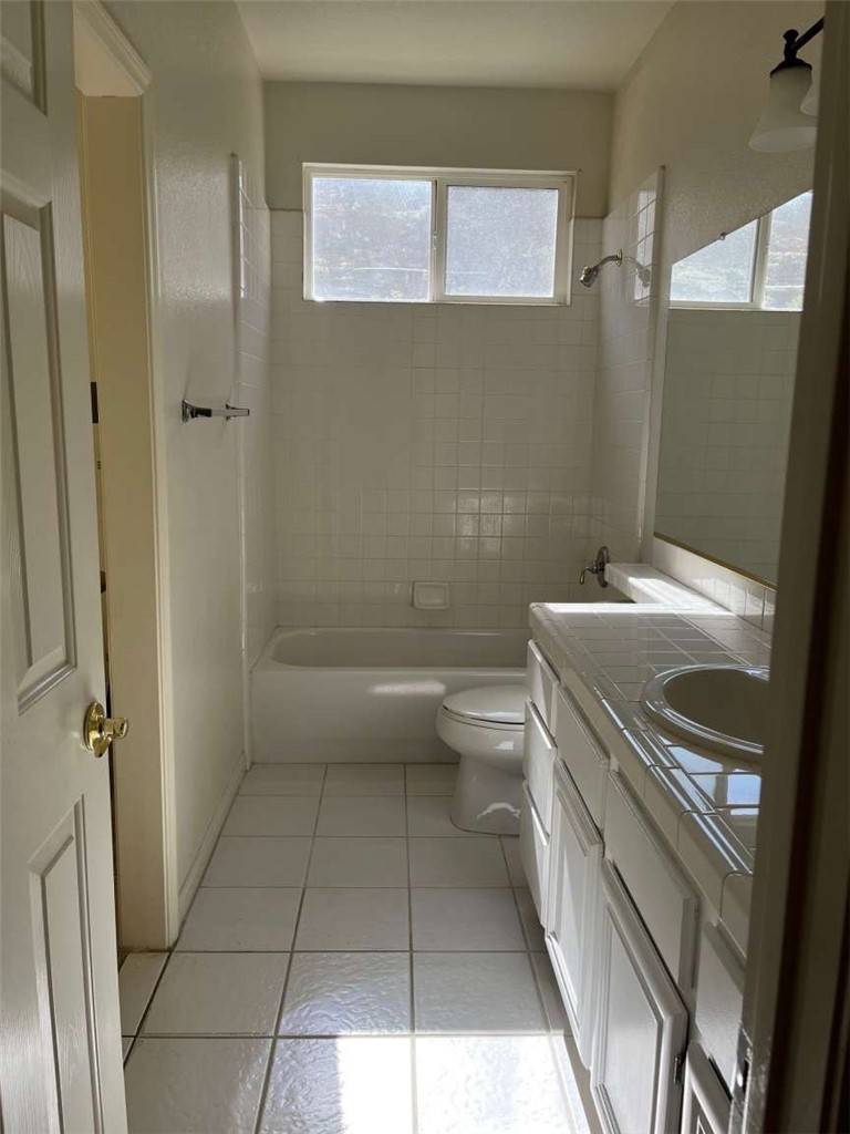 Banning, CA 92220,4871 Dove Hill CT
