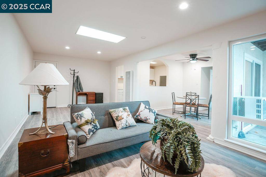 Concord, CA 94520,1620 Laguna St B