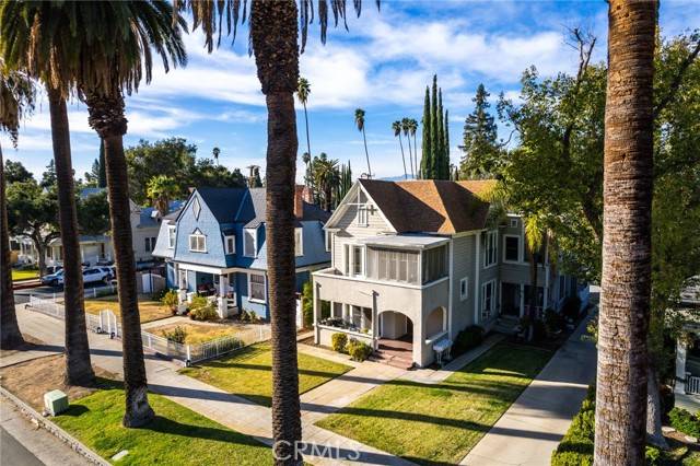 Redlands, CA 92373,120 W Olive AVE