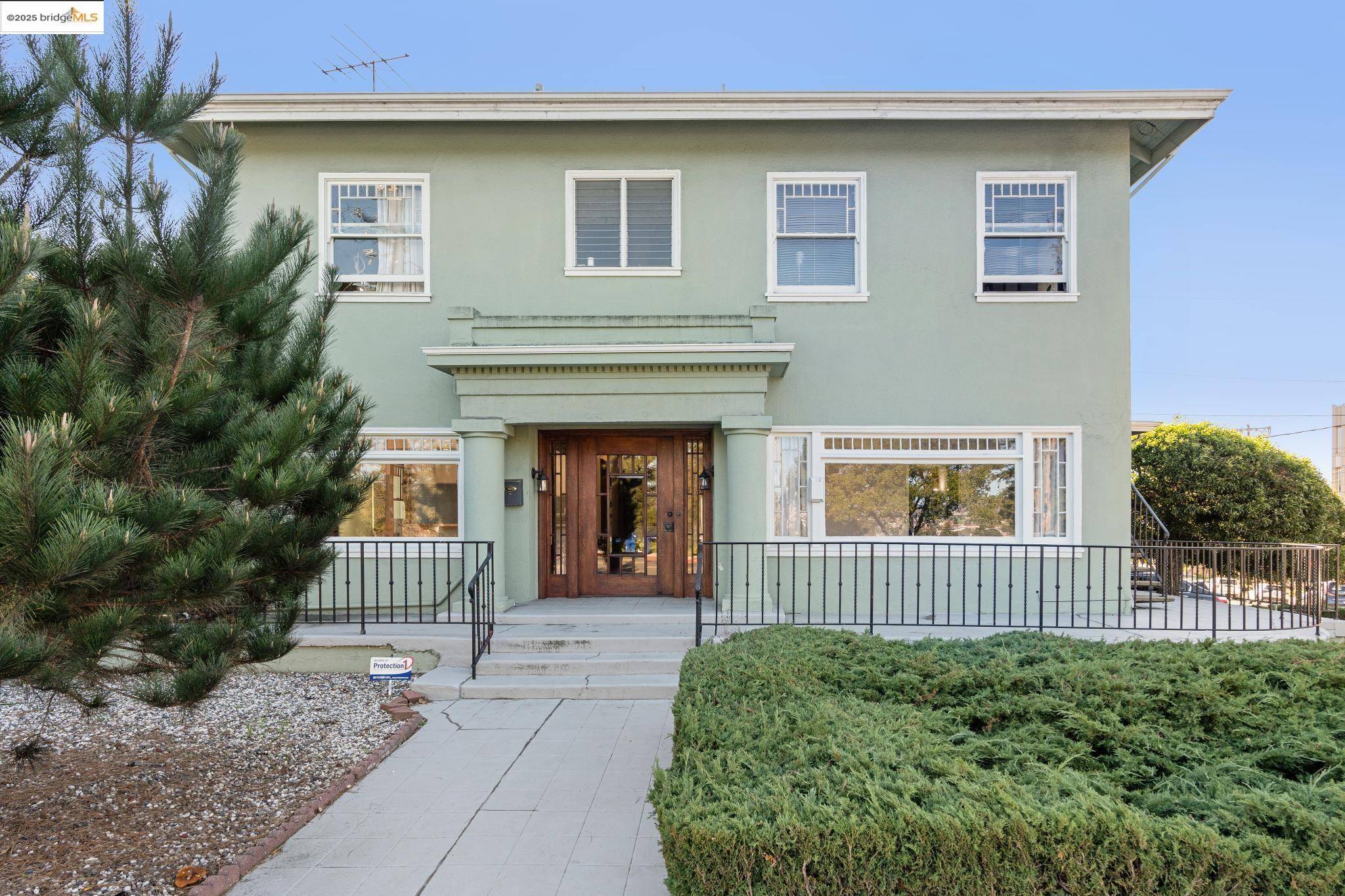 Oakland, CA 94610,1001 Macarthur Blvd