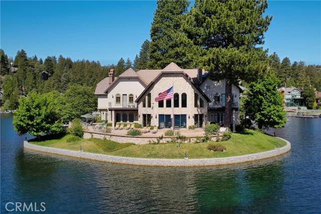 Lake Arrowhead, CA 92352,177 Shorewood DR