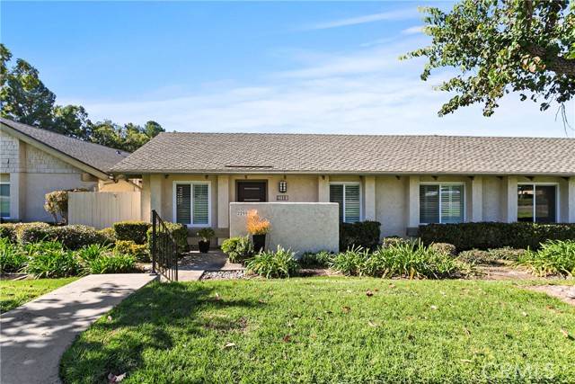 Laguna Hills, CA 92653,22991 Caminito Olivia 56