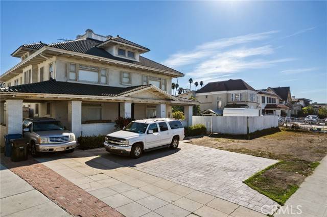 Los Angeles, CA 90019,1802 Crenshaw BLD