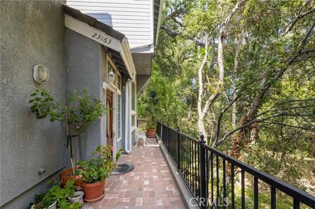 Woodland Hills, CA 91364,23163 Mulholland Dr. Unit 6