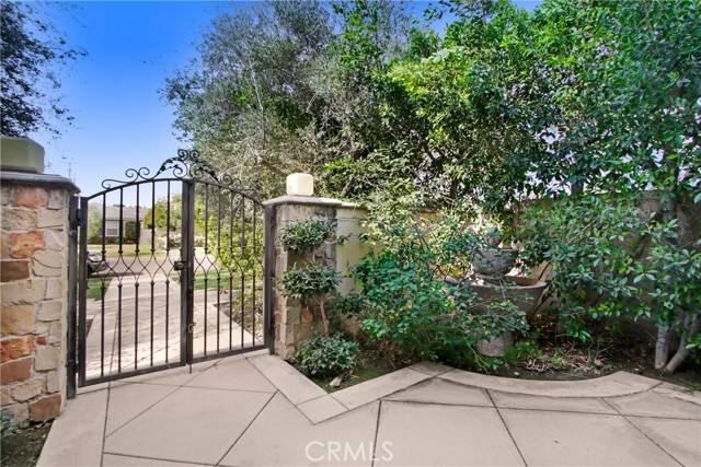 Arcadia, CA 91007,400 Santa Rosa RD