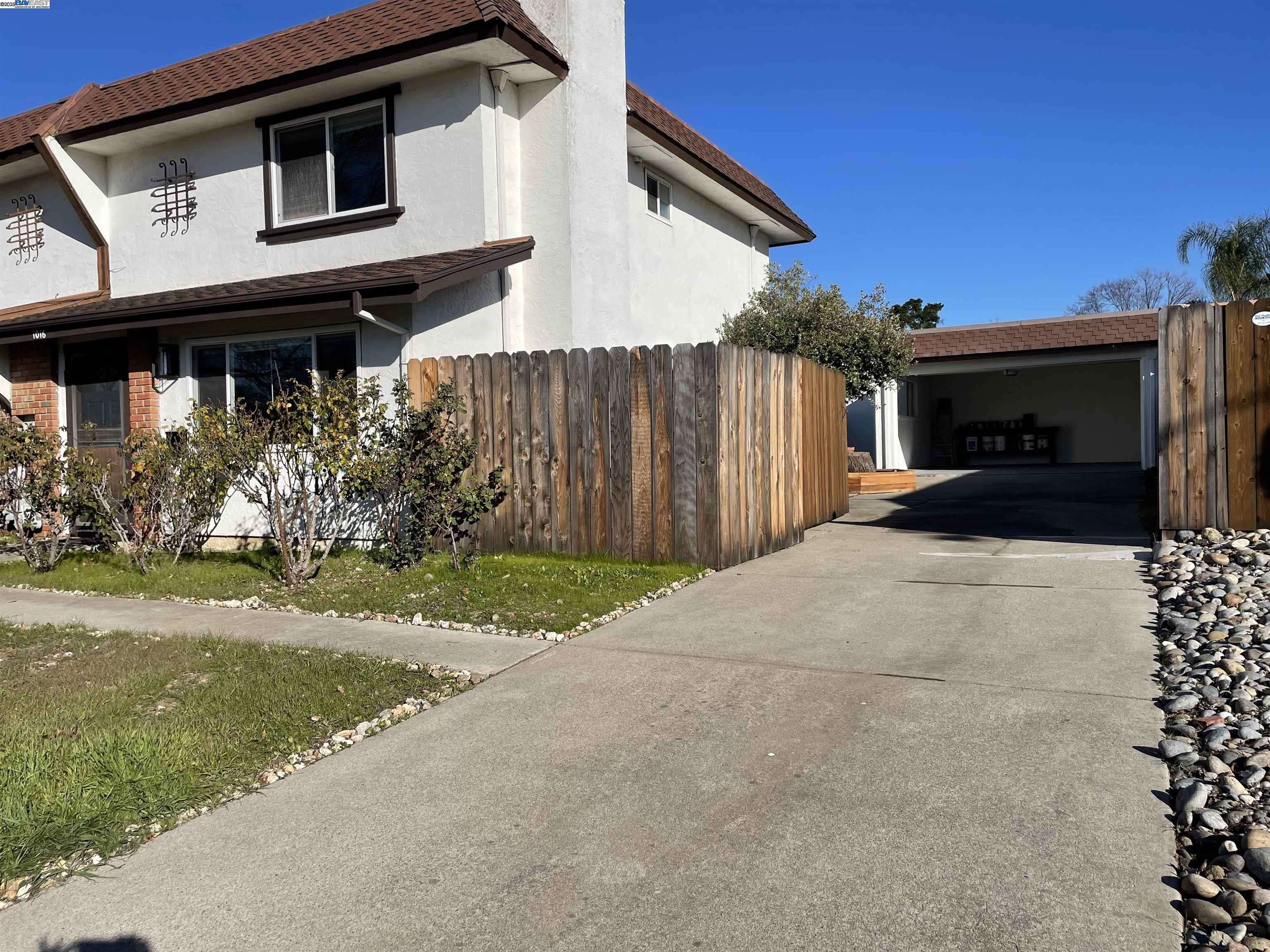 Livermore, CA 94550,1016 Vienna ST