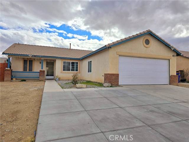 Adelanto, CA 92301,11733 Lupin RD