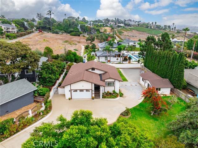 Carlsbad, CA 92008,1135 Cape Aire LN