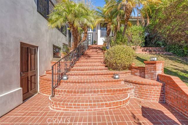 Toluca Lake, CA 91602,10351 Whipple ST