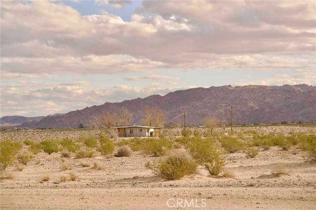 Twentynine Palms, CA 92277,71776 Cove View RD