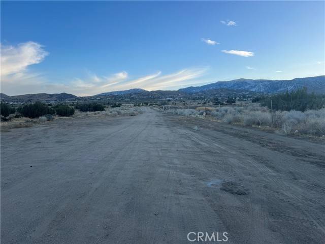 Phelan, CA 92371,9620 Mescalero RD