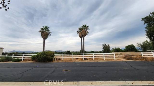 Eastvale, CA 92880,0 Grapewin ST