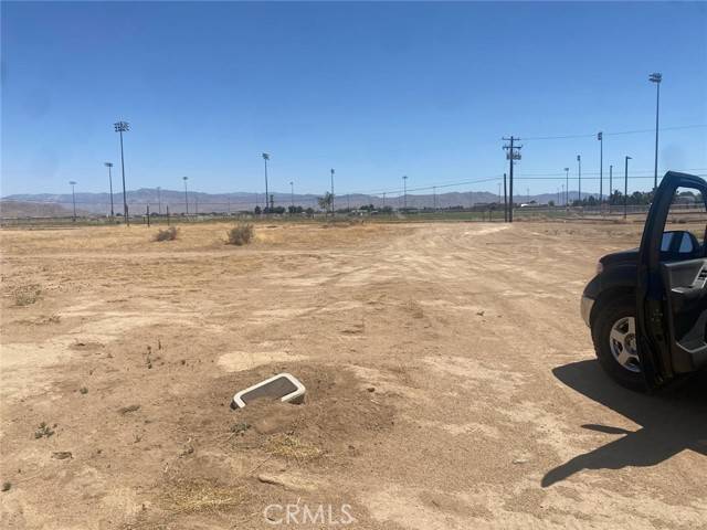 Apple Valley, CA 92307,0 Teepee RD