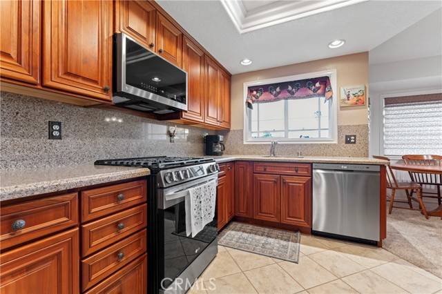 Redlands, CA 92373,106 San Jacinto ST