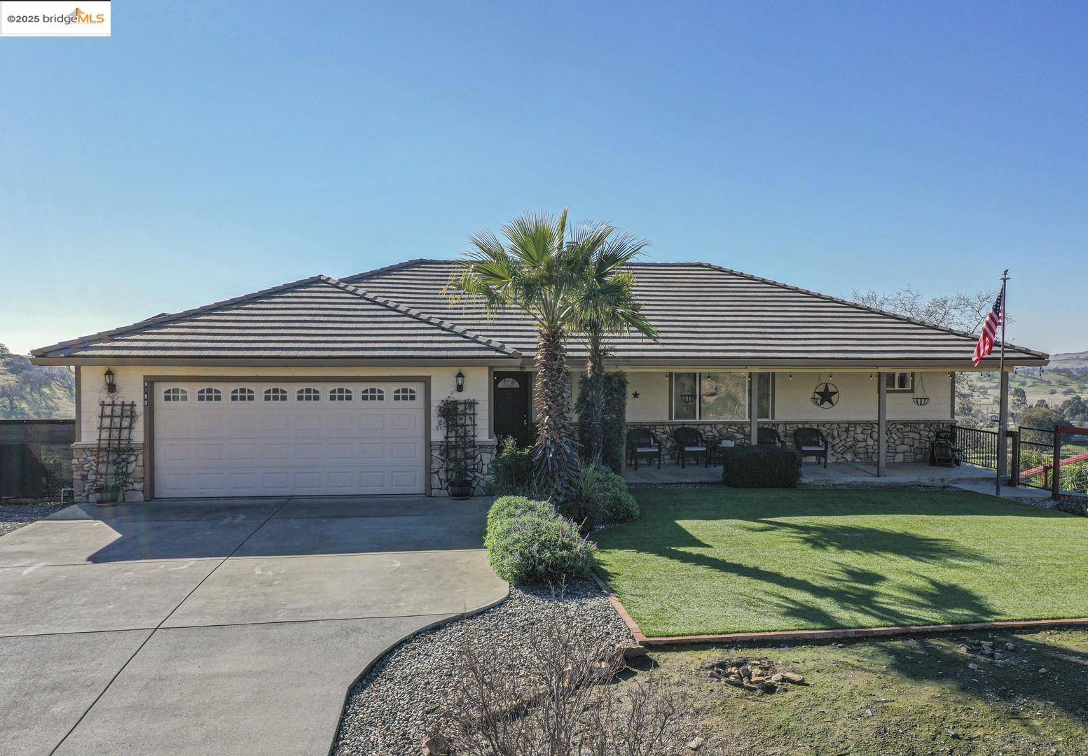 La Grange, CA 95329,9180 Banderilla DR