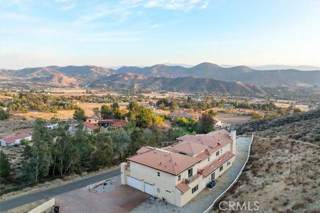 Agua Dulce, CA 91390,9455 Hierba RD
