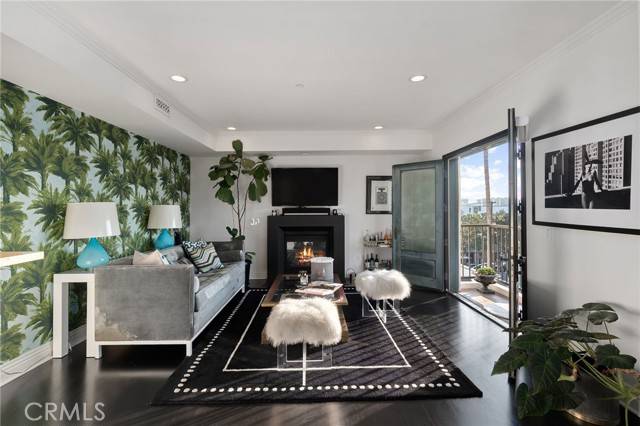 West Hollywood, CA 90069,718 N Croft AVE PH1