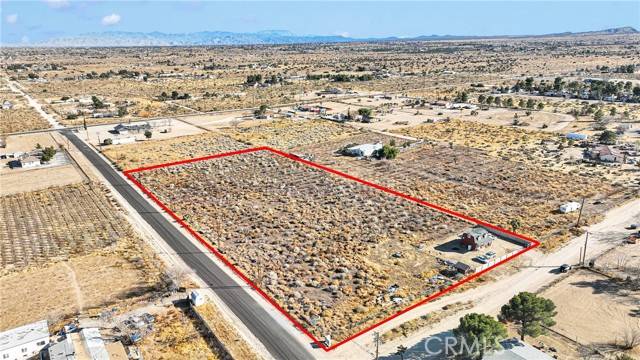 Phelan, CA 92371,10481 Monte Vista RD