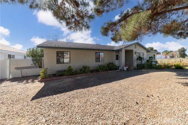 Helendale, CA 92342,15183 Little Bow LN