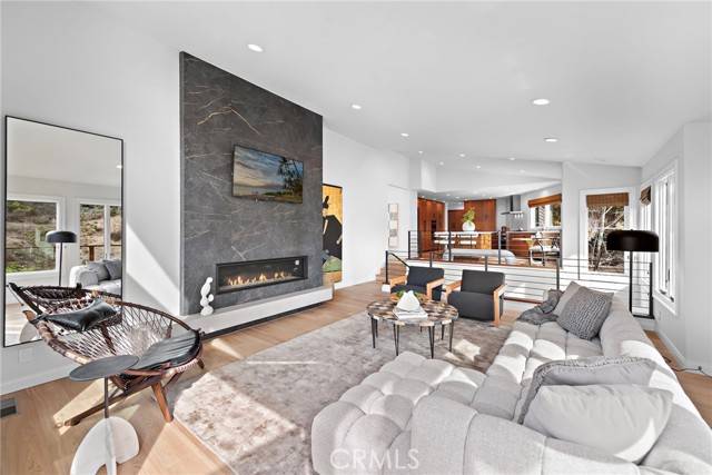 Laguna Beach, CA 92651,2335 Hillview DR