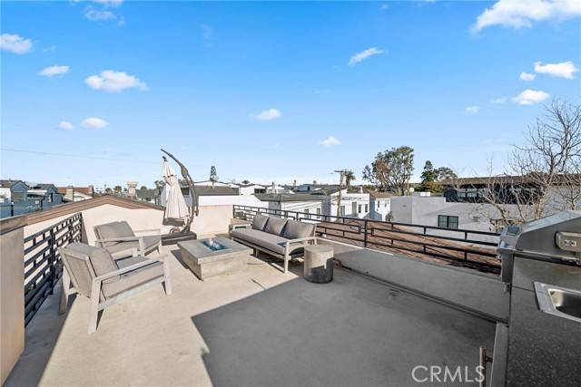 Corona Del Mar, CA 92625,417 1/2 Poinsettia AVE