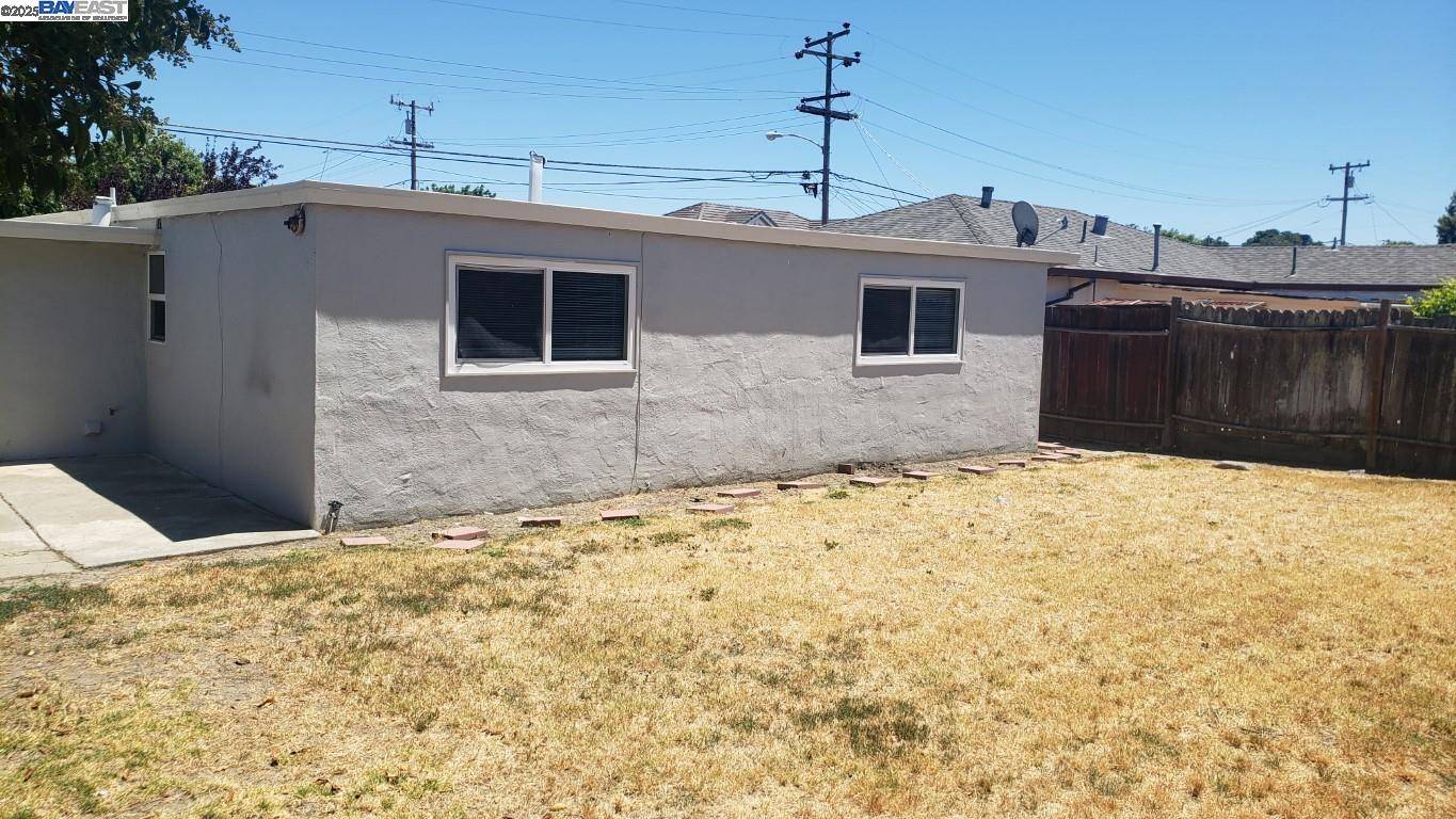 Newark, CA 94560,36593 Leone St