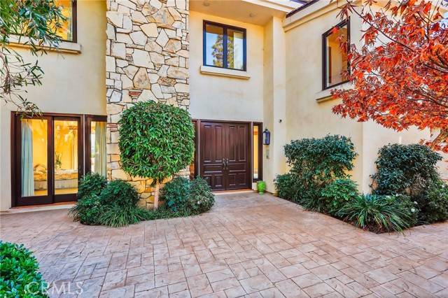 Newport Beach, CA 92660,15 Inverness LN