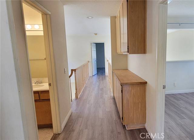 Calabasas, CA 91302,24687 Calle Largo