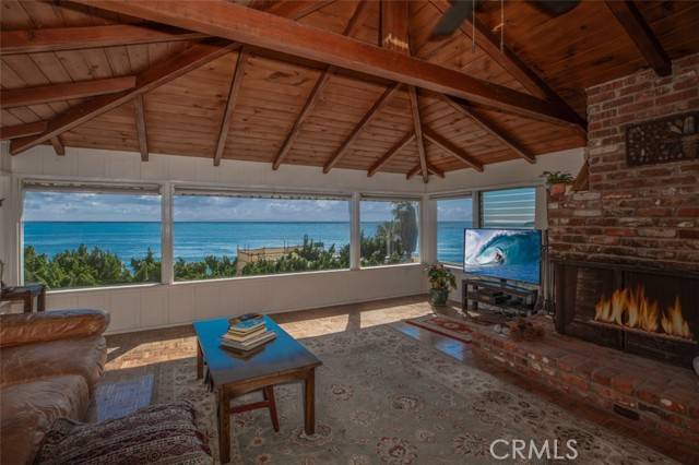 Laguna Beach, CA 92651,709 Gaviota DR