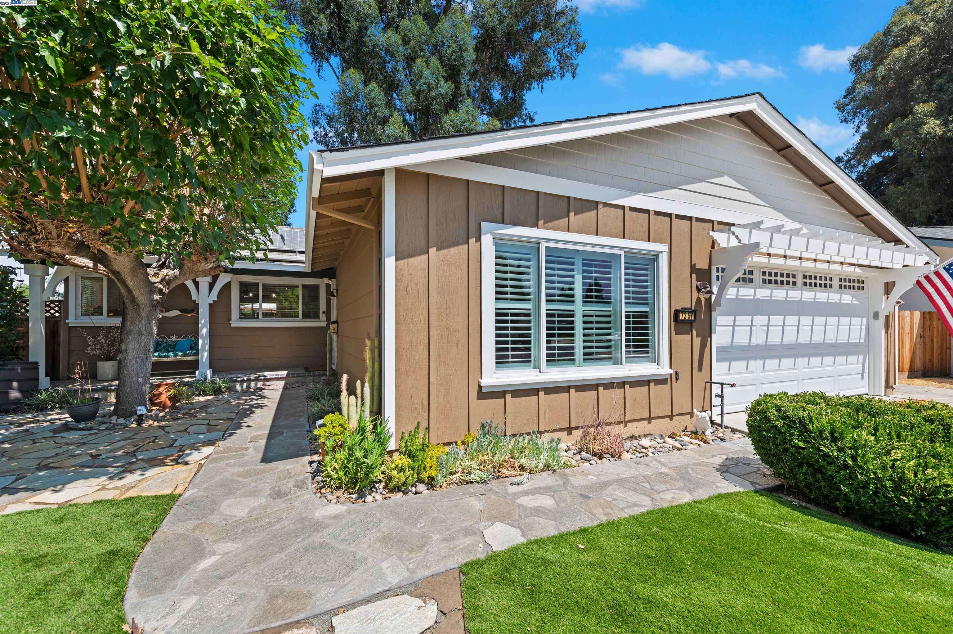 Pleasanton, CA 94588,7357 Tulipwood Cir