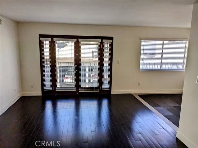 Santa Monica, CA 90403,843 4th ST 110