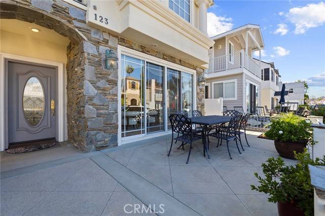 Newport Beach, CA 92662,123 Diamond AVE