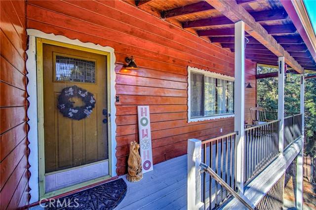 Crestline, CA 92325,720 Rocky LOOP