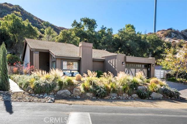 Newhall, CA 91321,23726 La Salle Canyon RD