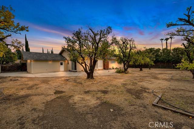 Northridge, CA 91324,9915 Hallack AVE