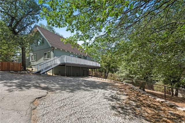 Lake Arrowhead, CA 92352,1208 Yosemite DR