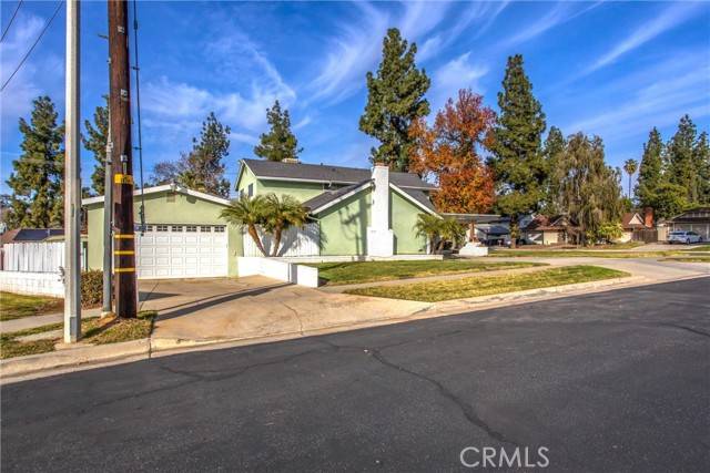 Redlands, CA 92374,704 S Grove ST