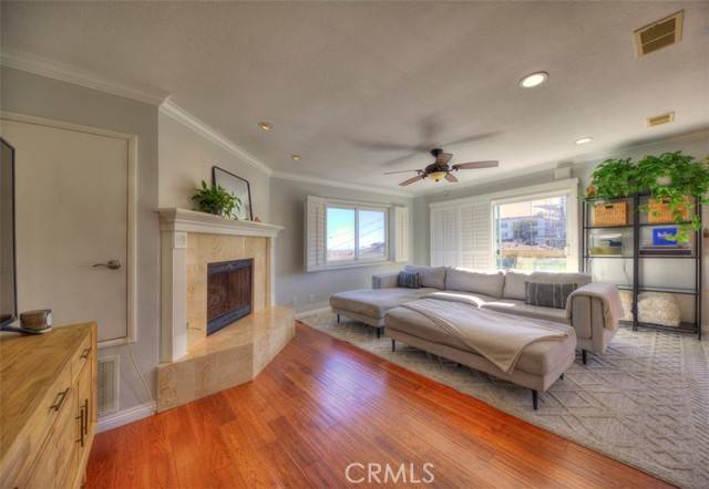 San Pedro, CA 90731,779 W 24th 4