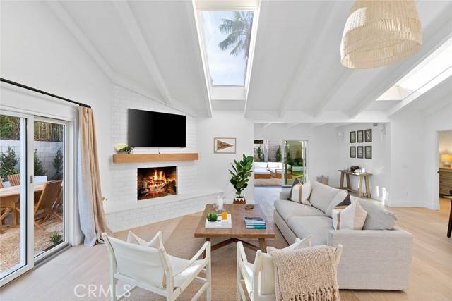 Laguna Beach, CA 92651,153 Emerald Bay