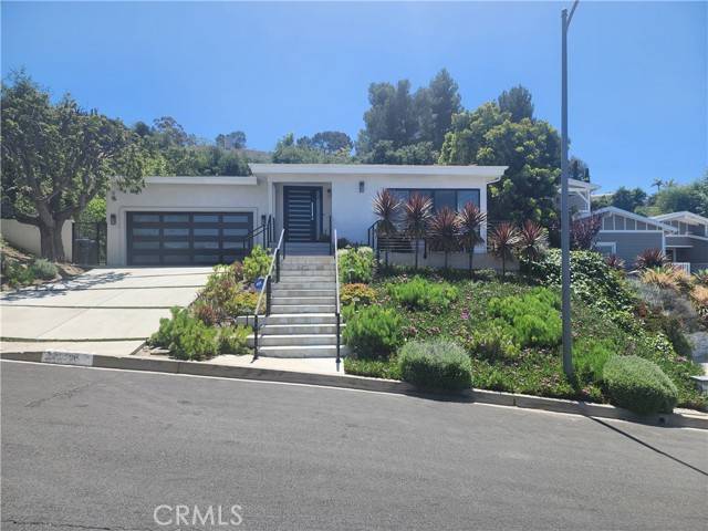 Sherman Oaks, CA 91403,15708 Castlewoods DR