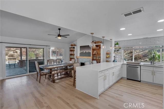 Wildomar, CA 92595,21996 Victorian LN